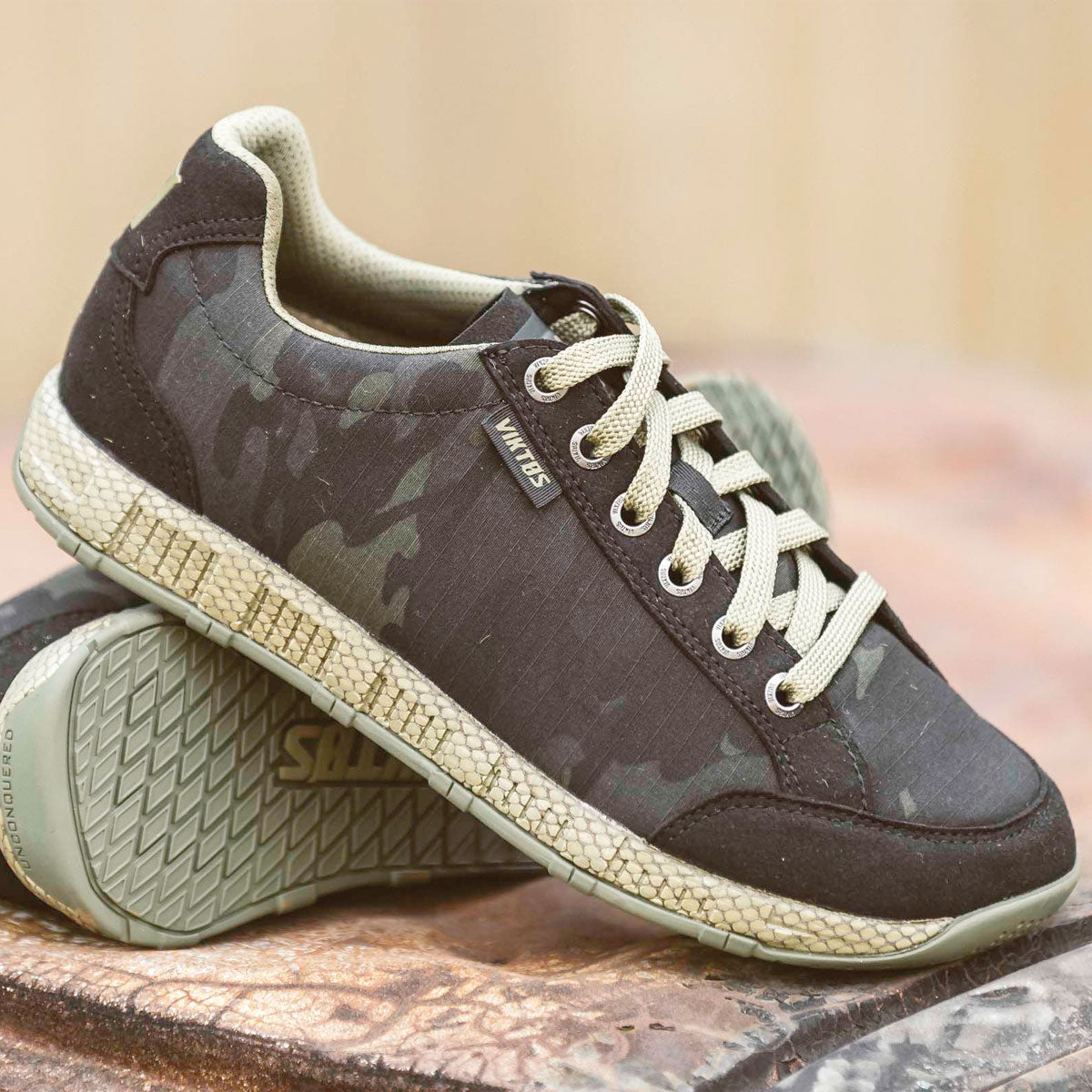 VIKTOS - Overbeach Low Shoes | Multicam Black